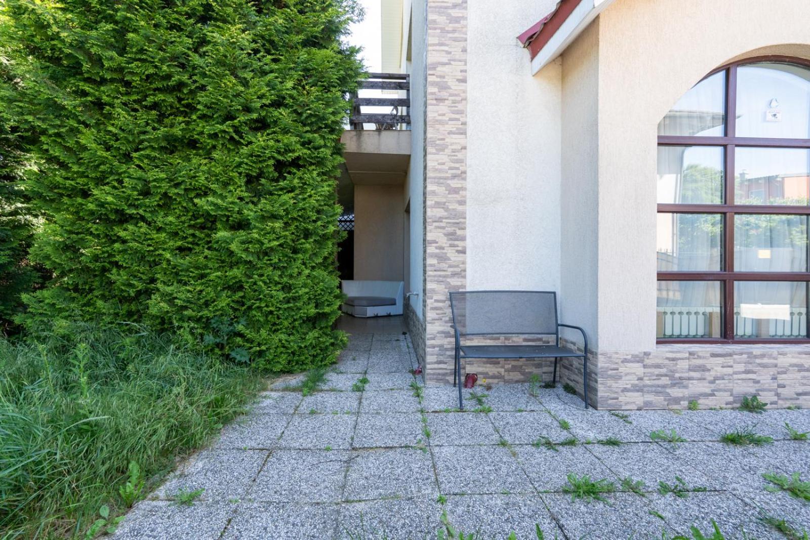 Faraway Aparthotel Near Vienna Airport With Anytime Self Check In Bruck an der Leitha Exterior foto